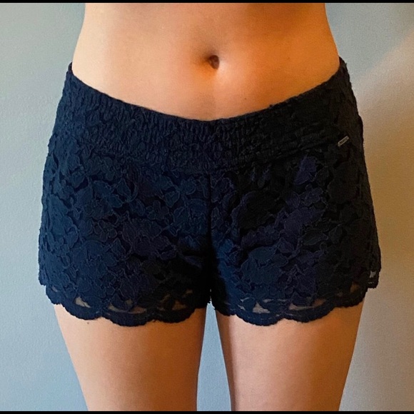 Hollister shorts - Picture 2 of 3